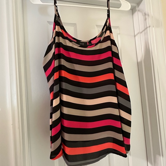 Black and Pink Stripe Top - Picture 2 of 4